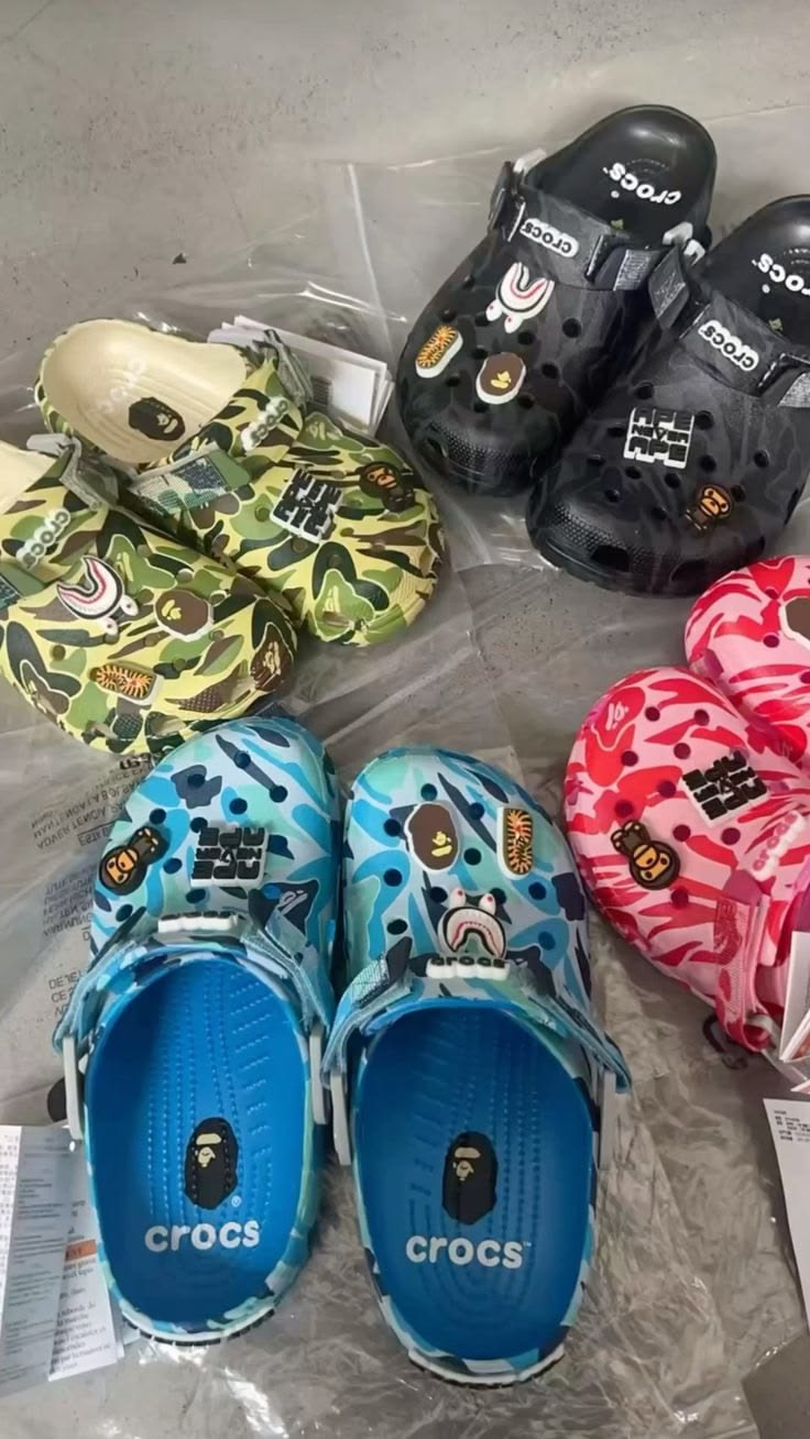 Crocs liquidation pallet